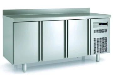Achetez Aujourd’hui Table réfrigérée négative GN 1/1 série 700 3 portes pleines avec dosseret