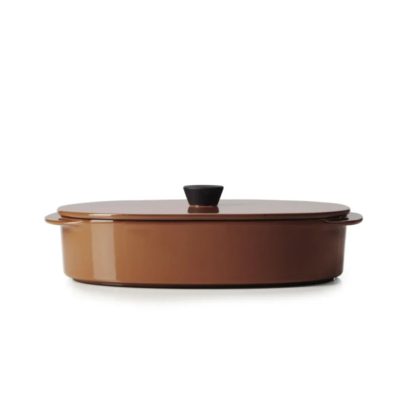 Plat avec couvercle ovale rouge porcelaine culinaire 26x18,5 cmCaractère Revol Authentique