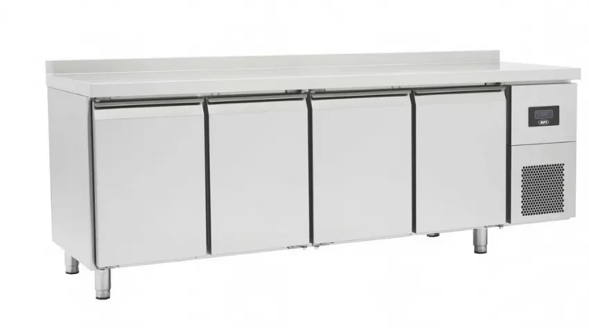 Nouvel Arrivage Table réfrigérée négative gn 1/1 avec dosseret 4 portes - température -5/-22°c