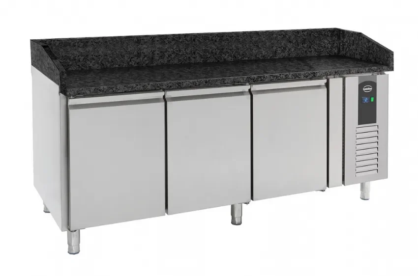 Promotion Meuble à pizza professionnel en inox avec plan en granit noir et 3 portes +2/+8