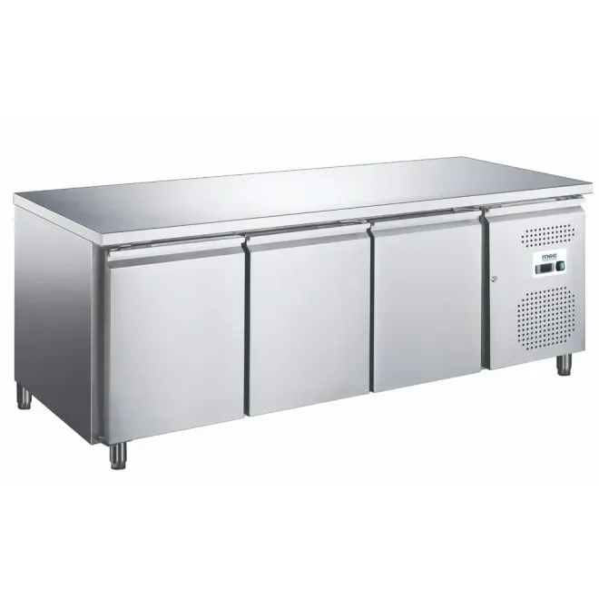 Table réfrigérée 3 portes positive en inox - 1795x700x850 mm Remise